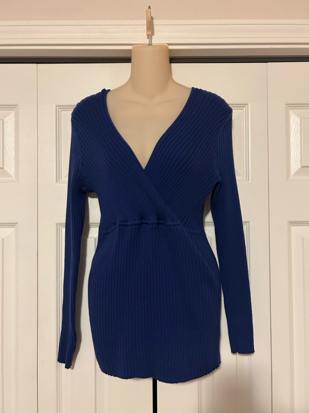 Jessica London Ribbed V-Neck Sweater in Navy Blue